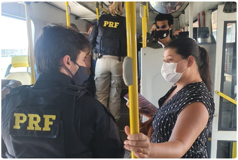 Policiais rodoviários federais também realizam campanhas de conscientização contra a importunação sexual. Foto: Reprodução PRF